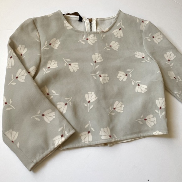 Zara Tops - Zara retro floral crop top XS